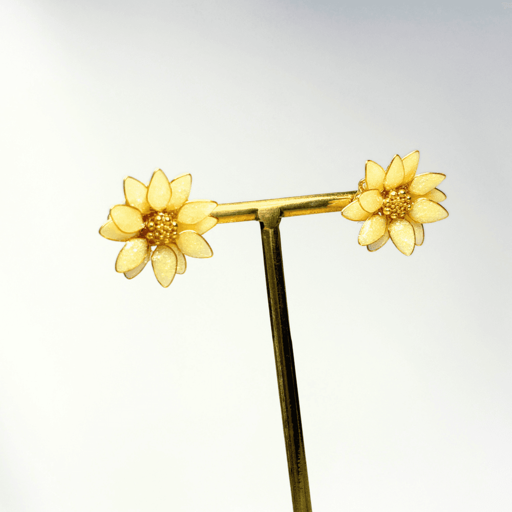 【ひまわり2wayイヤリングとネックレスセット】アレルギー対応/レジン×ワイヤー/夏アクセサリー/キラキラ輝く/受注製作 | 9枚目